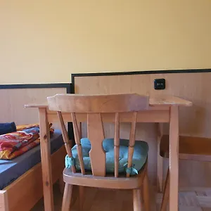  Apartament Affordable Central Rooms, 10-min To Lugner City